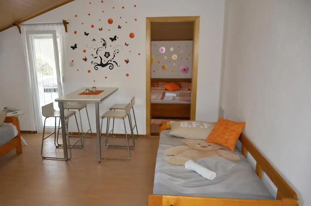 Apartments Maja Vir